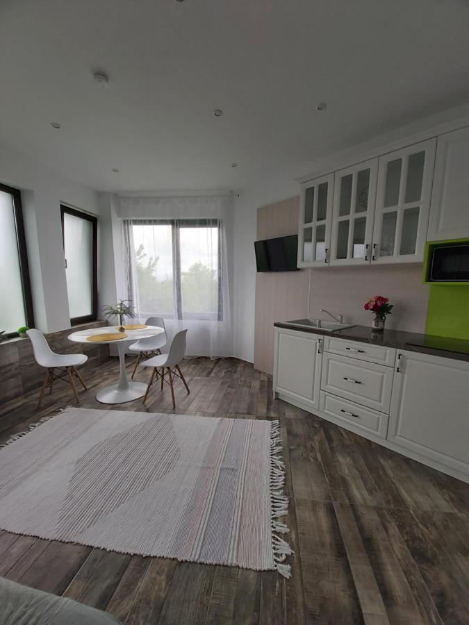 Apartmán Accent House Deva Exteriér fotografie